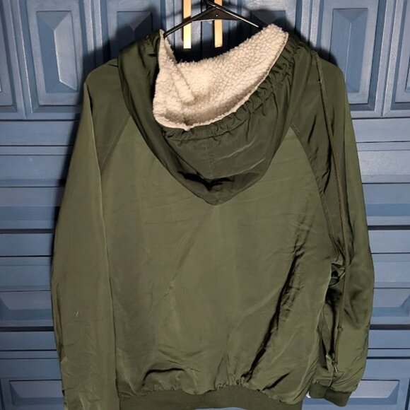 A3 FOREVER 21 MEN Army Green Jacket w/ Hoodie - Picture 4 of 5